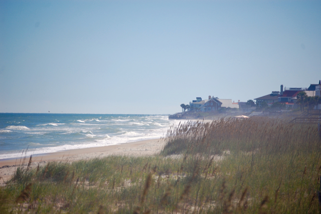 DeBordieuBeachlooking south