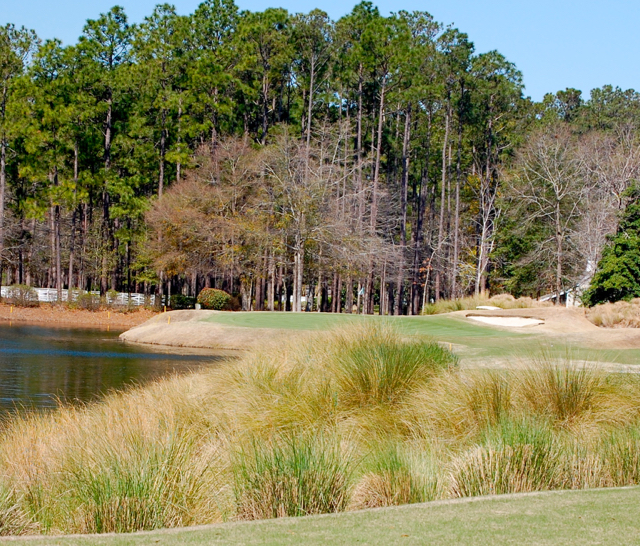 Wachesaw Par 3 by pond