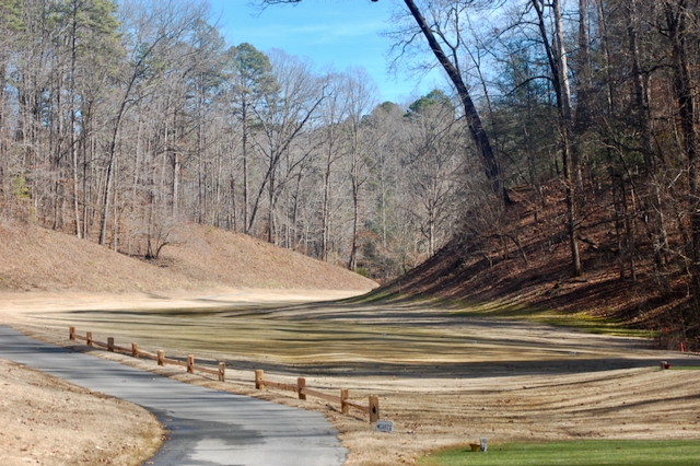 Good Reasons to Visit Golf Communities Now