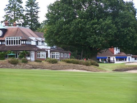 sunningdale18approach.jpg